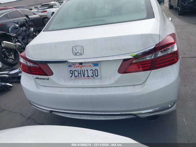 Honda ACCORD LX 2016 1HGCR2F32GA185156 Image 17