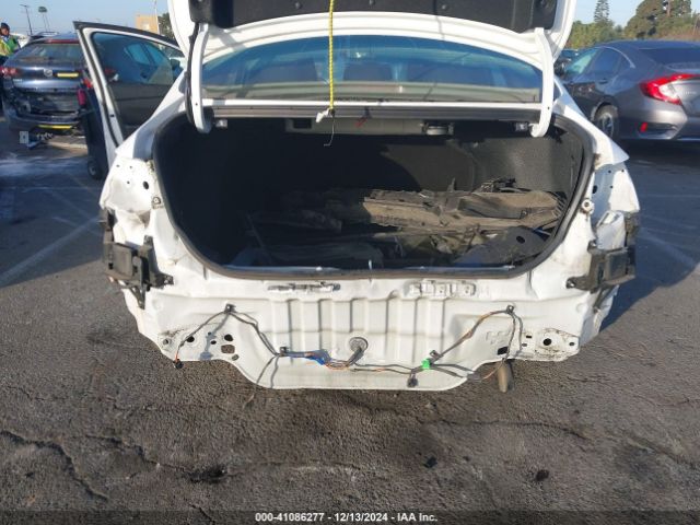 3KPF54AD0NE456051 KIA Forte Gt-line
