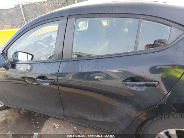 JM1BM1T78G1318917 Mazda Mazda3 I Sport