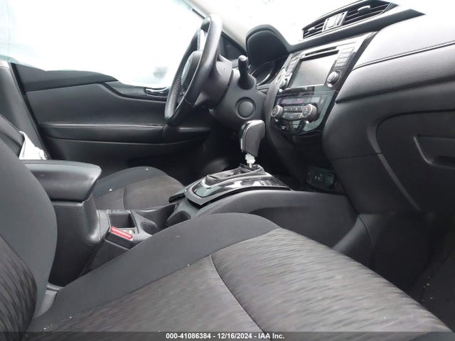 5N1AT2MV1JC800508 Nissan ROGUE SV