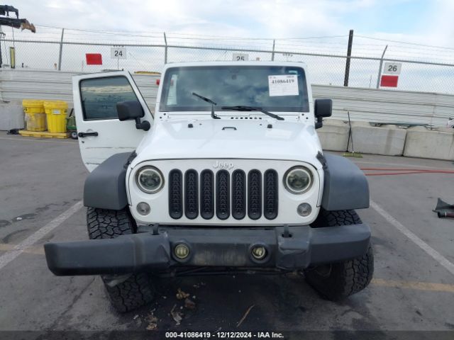 1C4BJWDG3HL710505 Jeep Wrangler Unlimited Sport 4x4