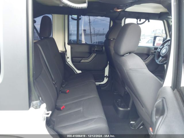 1C4BJWDG3HL710505 Jeep Wrangler Unlimited Sport 4x4