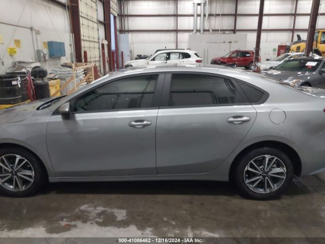 3KPF24AD2PE632660 KIA Forte Lxs