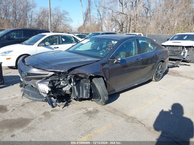Toyota CAMRY SE 2024 4T1G11AK3RU849848 Image 2
