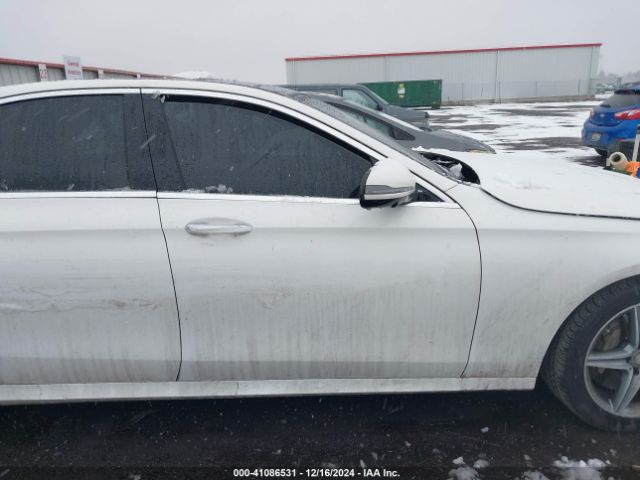 WDDZF4KB7HA013870 Mercedes-Benz E 300 4matic