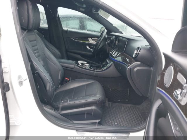 WDDZF4KB7HA013870 Mercedes-Benz E 300 4matic