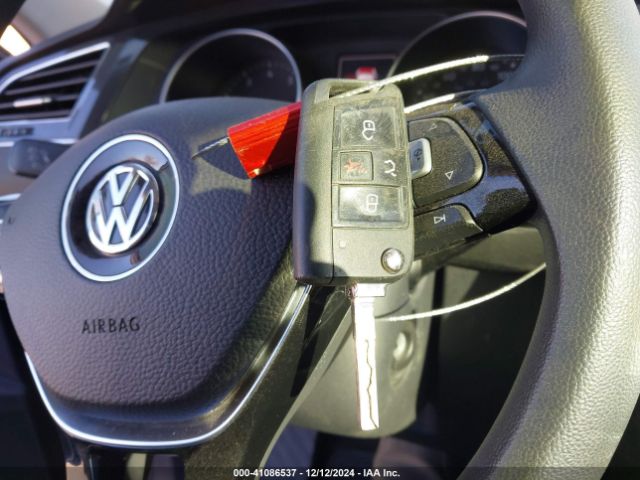 3VV0B7AX3JM066475 Volkswagen Tiguan 2.0t S