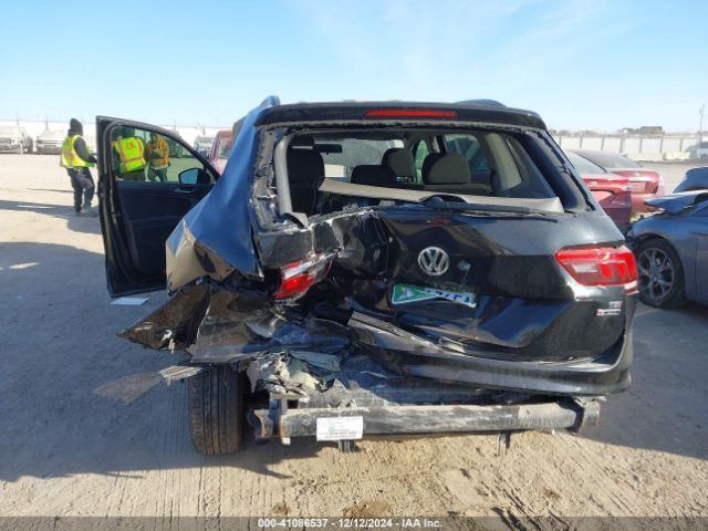 3VV0B7AX3JM066475 Volkswagen Tiguan 2.0t S