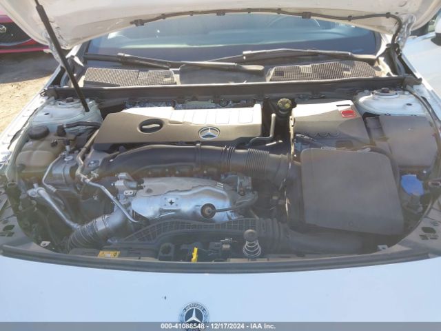 WDD3G4EB1LW042422 Mercedes-Benz A 220