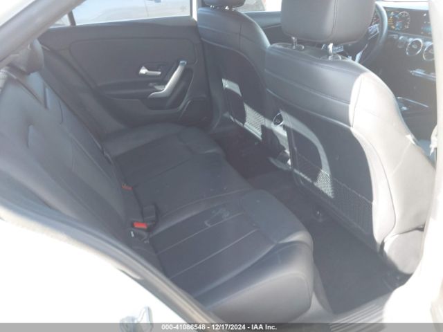 WDD3G4EB1LW042422 Mercedes-Benz A 220