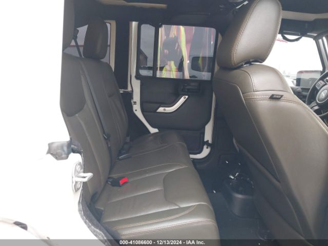 1C4HJWEGXGL279295 Jeep Wrangler Unlimited Sahara