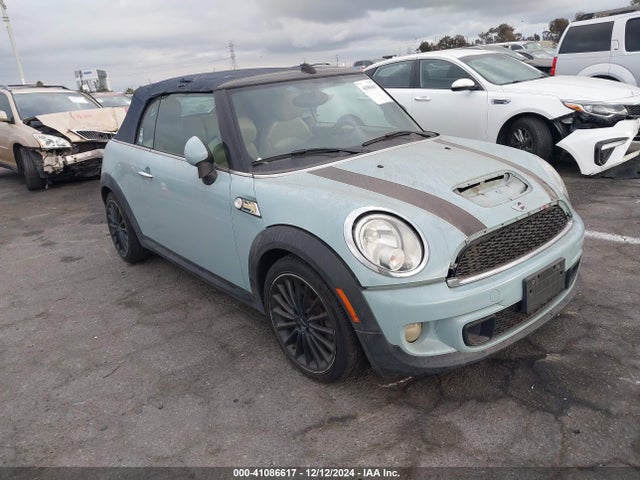 2013 MINI CONVERTIBLE WMWZP3C57DT551118 Photo 0