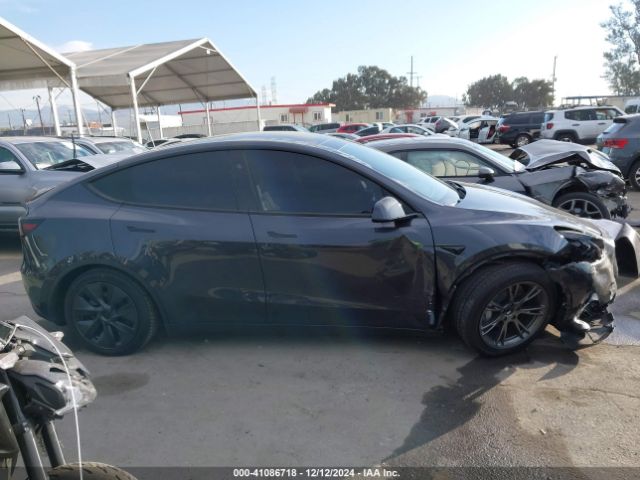 7SAYGDED6SF229498 Tesla Model Y Long Range Dual Motor All-wheel Drive