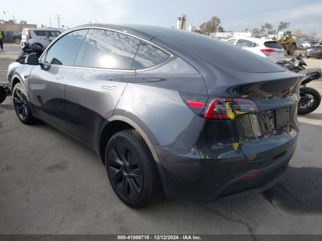 7SAYGDED6SF229498 Tesla Model Y Long Range Dual Motor All-wheel Drive