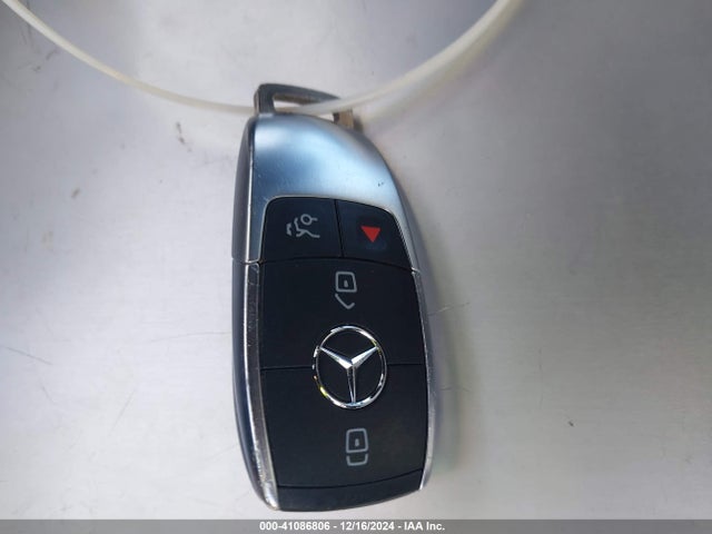 W1N4M4GB4MW083223 Mercedes-Benz GLB 250