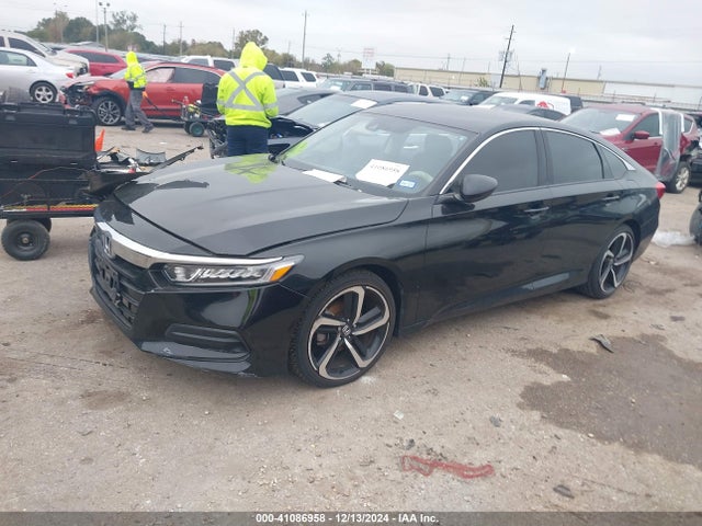 Honda ACCORD LX 2018 1HGCV1F1XJA150523 Image 2