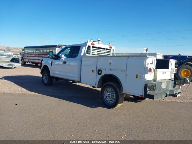 Ford F-350 Xl 2018 1FD7X3B61JEC95591 Image 3
