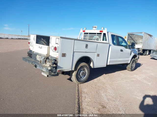 Ford F-350 Xl 2018 1FD7X3B61JEC95591 Image 4