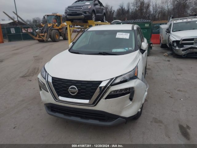 5N1AT3BB4MC814552 Nissan Rogue Sv Intelligent Awd
