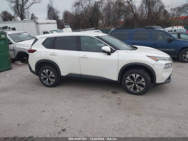 5N1AT3BB4MC814552 Nissan Rogue Sv Intelligent Awd