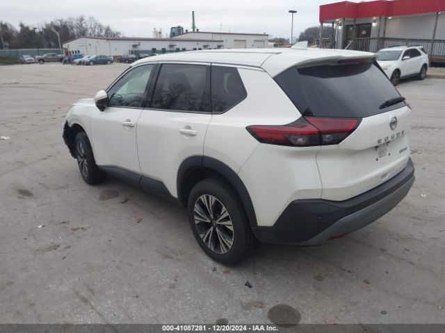 5N1AT3BB4MC814552 Nissan Rogue Sv Intelligent Awd