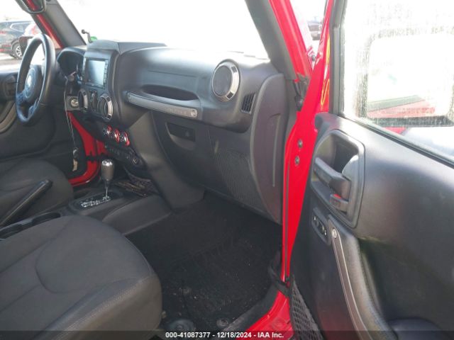 1C4BJWDGXHL615410 Jeep Wrangler Unlimited Sport 4x4