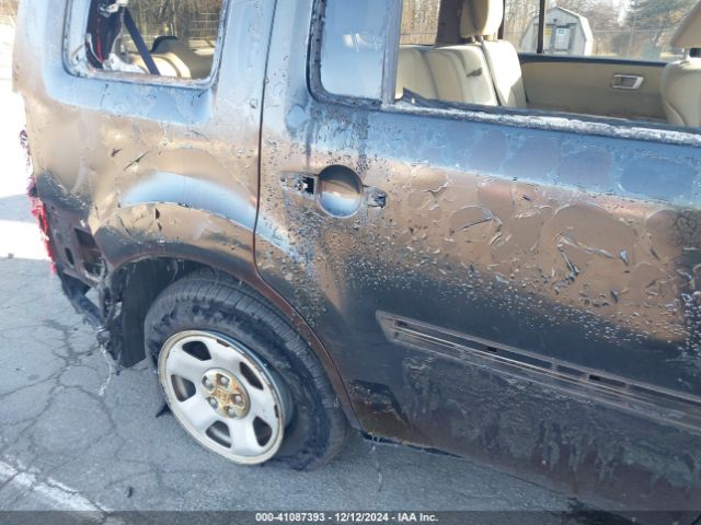 5FNYF4H29FB052414 Honda PILOT LX