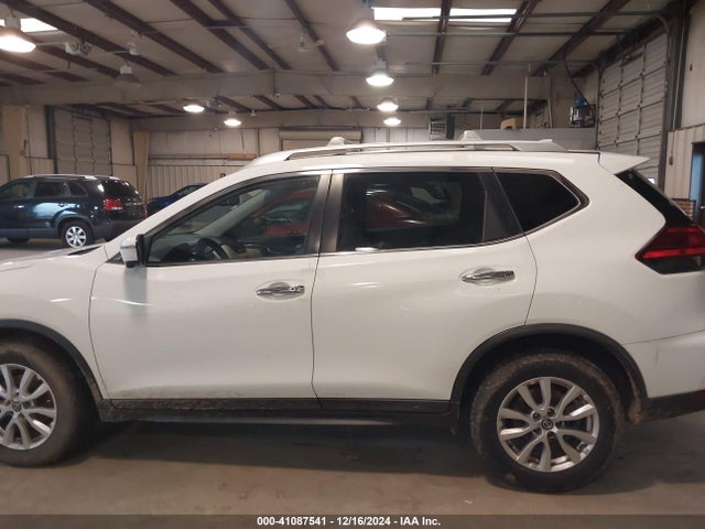 Nissan ROGUE SV 2017 KNMAT2MT8HP535821 Image 14