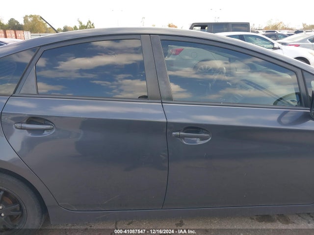 JTDKN3DU0E1747415 Toyota Prius