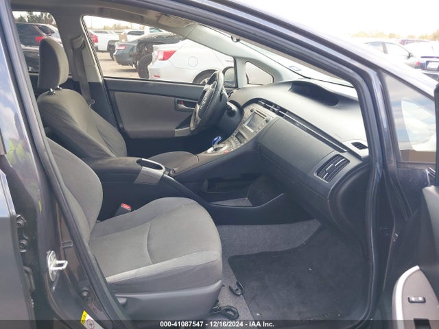 JTDKN3DU0E1747415 Toyota Prius