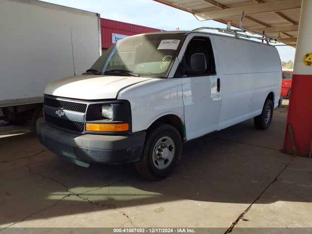 Chevrolet Express 2500 Work Van 2014 1GCWGGCA3E1200875 Image 2