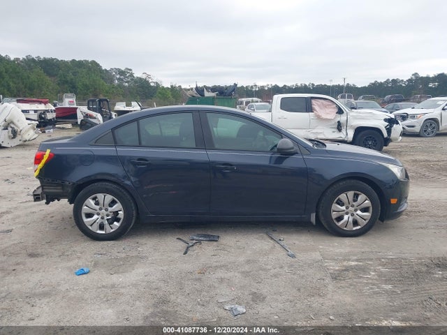1G1PA5SH8E7222854 Chevrolet Cruze Ls Auto