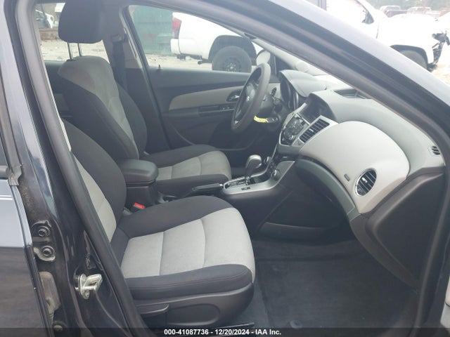 1G1PA5SH8E7222854 Chevrolet Cruze Ls Auto