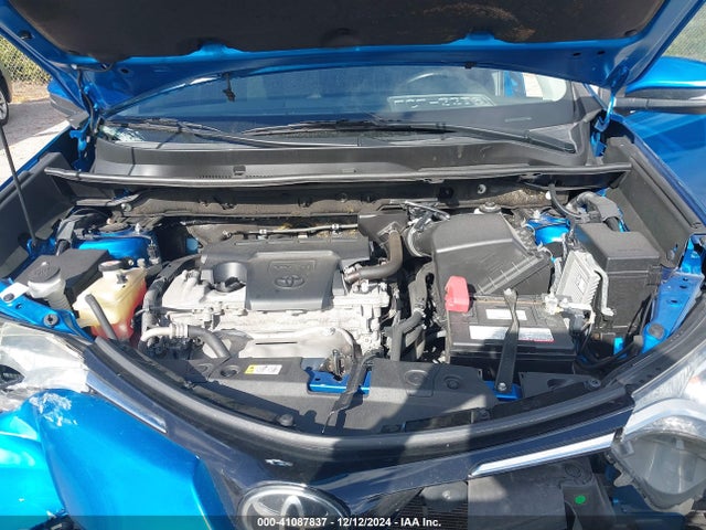 JTMWFREV3JJ751672 Toyota Rav4 Adventure/xle
