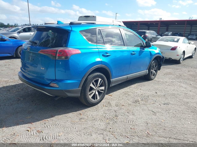 JTMWFREV3JJ751672 Toyota Rav4 Adventure/xle