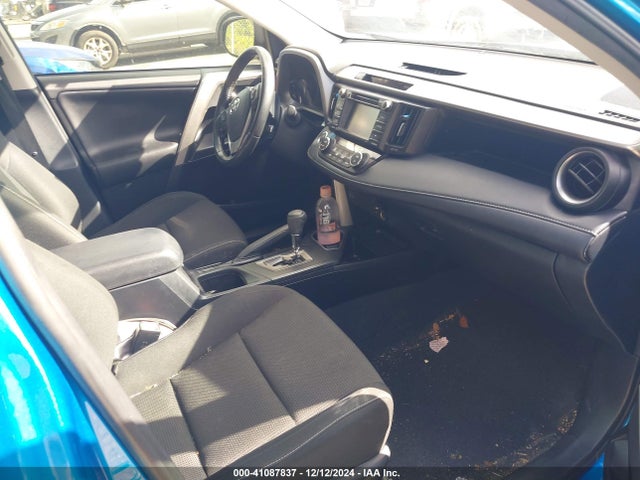 JTMWFREV3JJ751672 Toyota Rav4 Adventure/xle