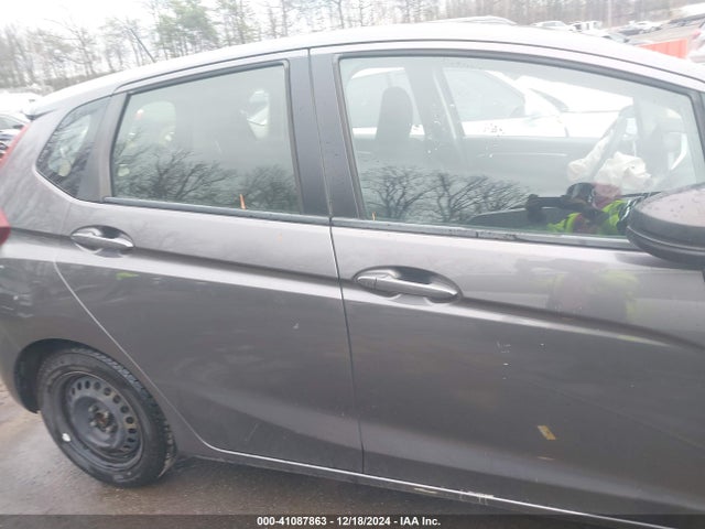 Honda FIT LX 2016 JHMGK5H51GS010409 Image 13