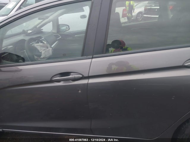 Honda FIT LX 2016 JHMGK5H51GS010409 Image 14