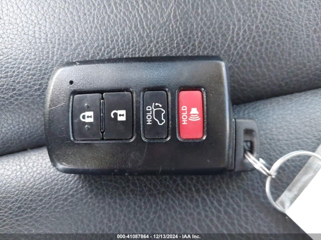 Toyota Rav4 Limited 2018 2T3YFREV6JW414553 Image 11