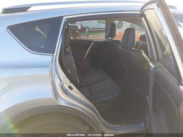Toyota Rav4 Limited 2018 2T3YFREV6JW414553 Image 8