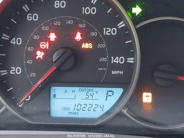 2T3ZFREV3GW310888 Toyota RAV4 LE