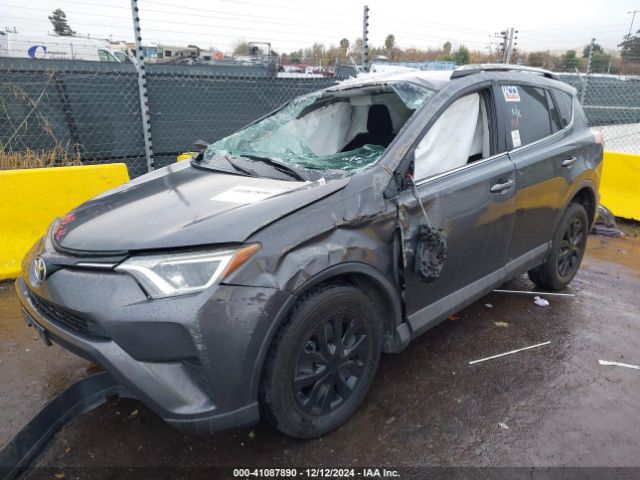 2T3ZFREV3GW310888 Toyota RAV4 LE