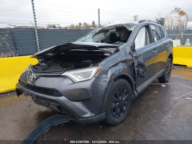 2T3ZFREV3GW310888 Toyota RAV4 LE