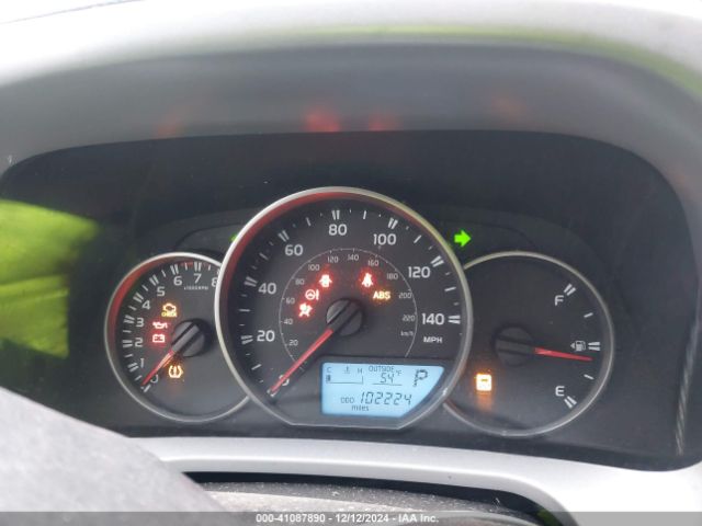 2T3ZFREV3GW310888 Toyota RAV4 LE
