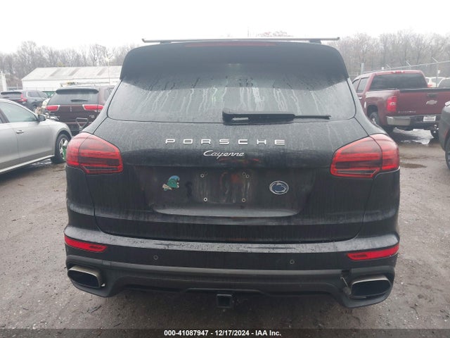 Porsche Cayenne Platinum Edition 2017 WP1AA2A22HKA87556 Image 17