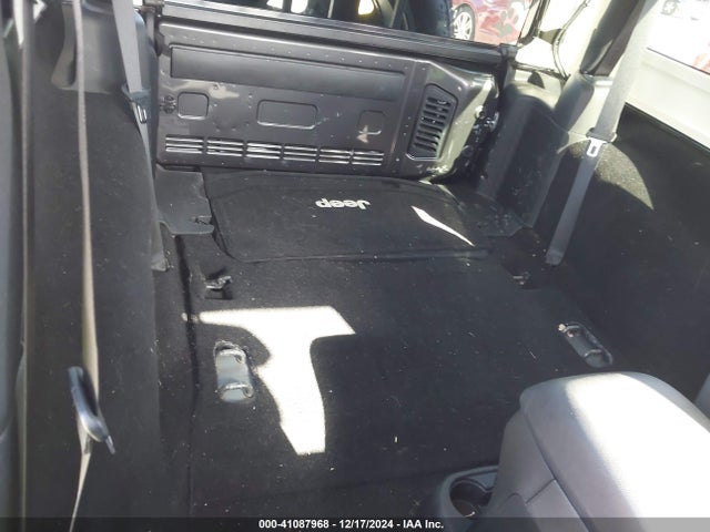 1C4AJWAG5HL617260 Jeep Wrangler Sport 4x4