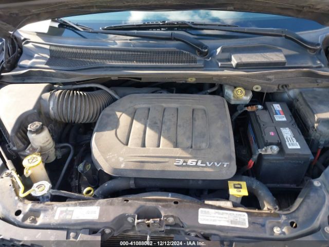 2C4RDGBGXFR668322 Dodge Grand Caravan Se