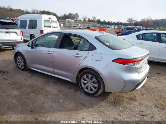 Toyota COROLLA LE 2021 JTDEPMAE7MJ174828 Image 3
