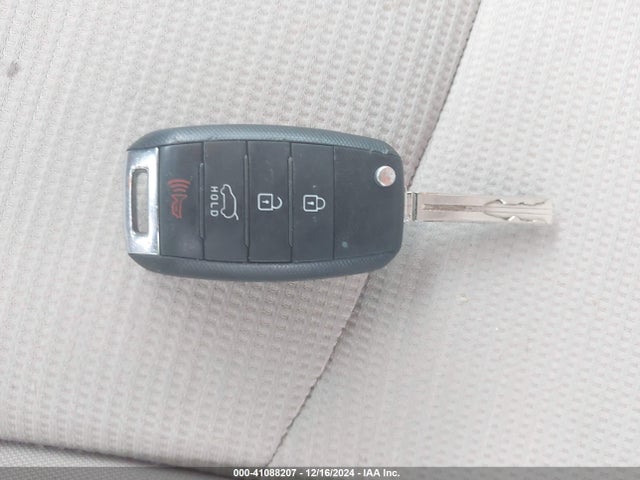KIA Sorento Lx V6 2015 5XYKTDA79FG605205 Image 11