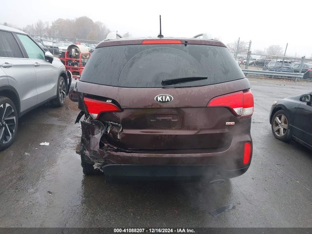 KIA Sorento Lx V6 2015 5XYKTDA79FG605205 Image 16